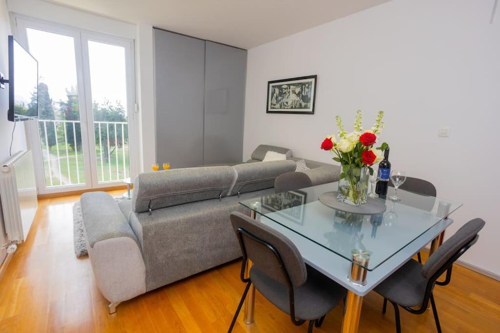 Bella Vista - Cozy Apartments With Easy Check-In And Free Parking Split Dış mekan fotoğraf