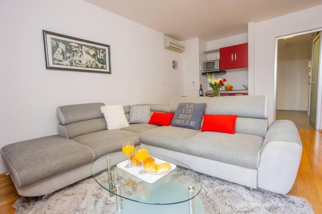 Bella Vista - Cozy Apartments With Easy Check-In And Free Parking Split Dış mekan fotoğraf